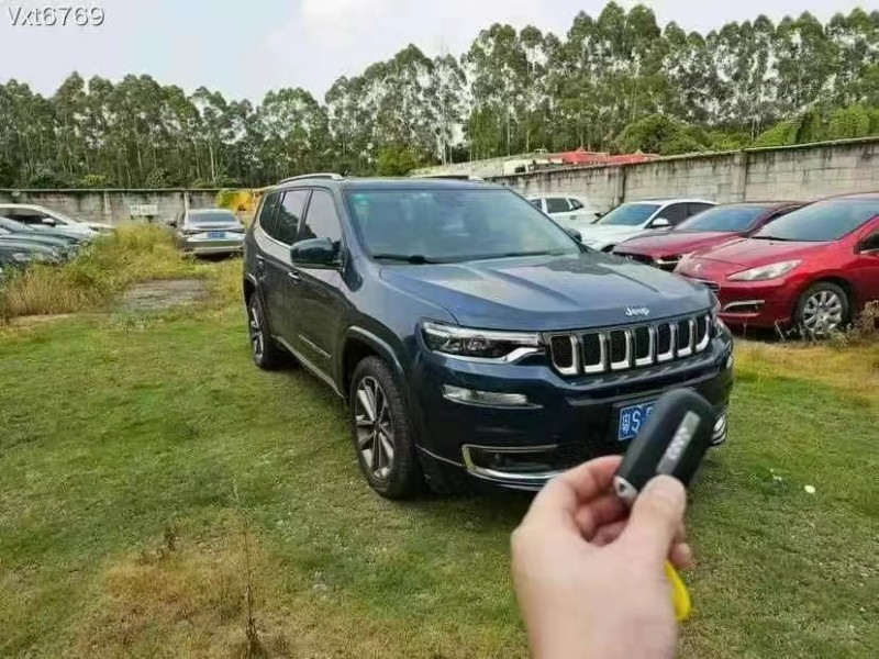 深圳19年Jeep指挥官8