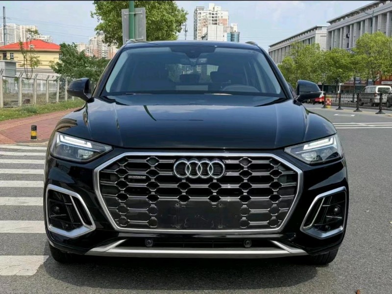 济宁22年奥迪Q51