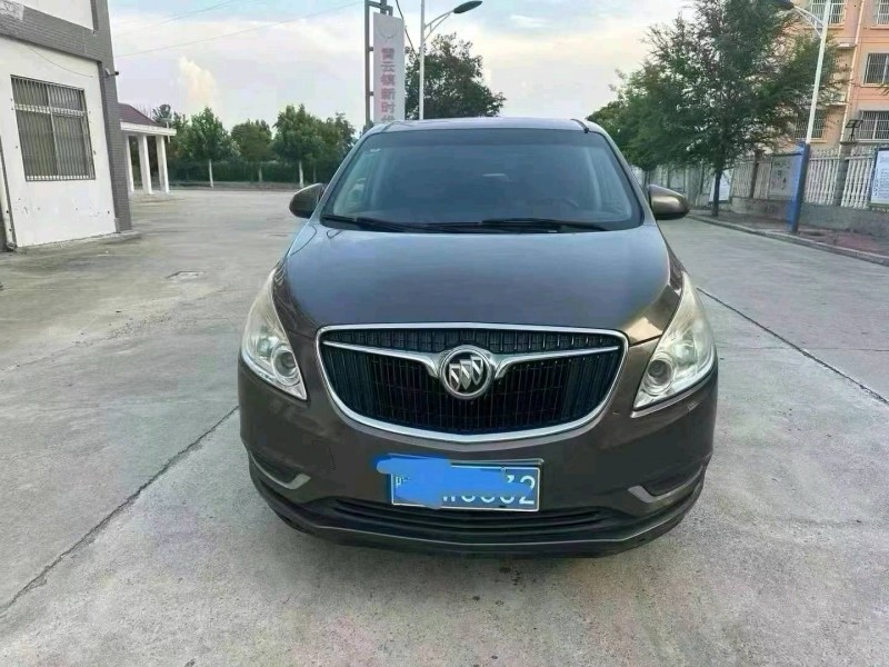 济宁19年别克GL81