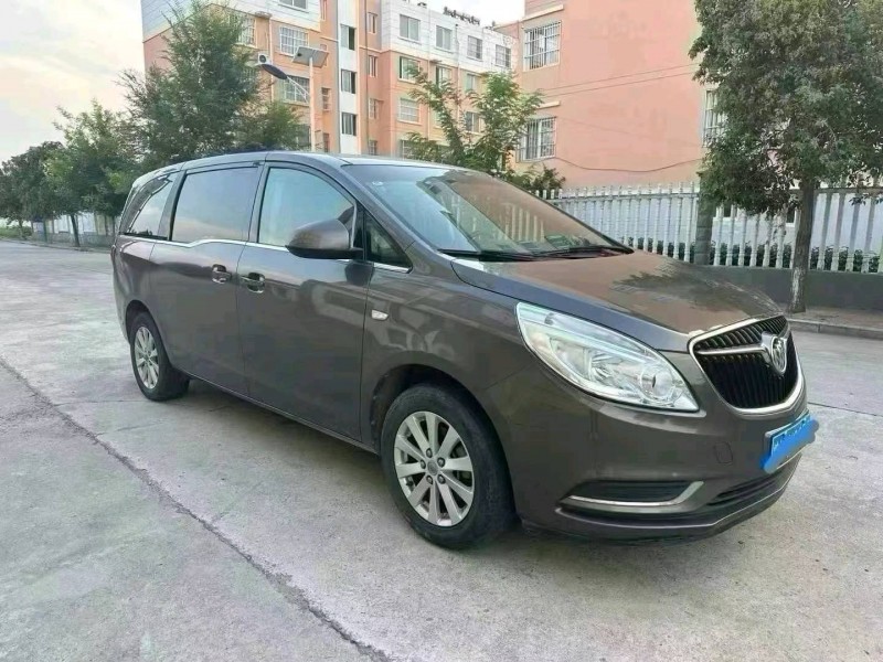 济宁19年别克GL82