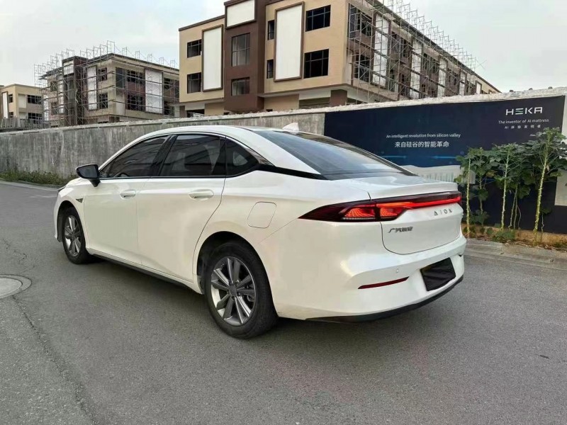 邵阳23年传祺埃安S5803