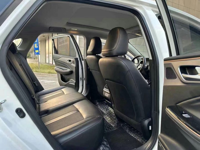 邵阳23年传祺埃安S5806