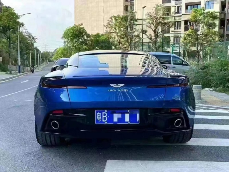 深圳18年阿斯顿·马丁DB117