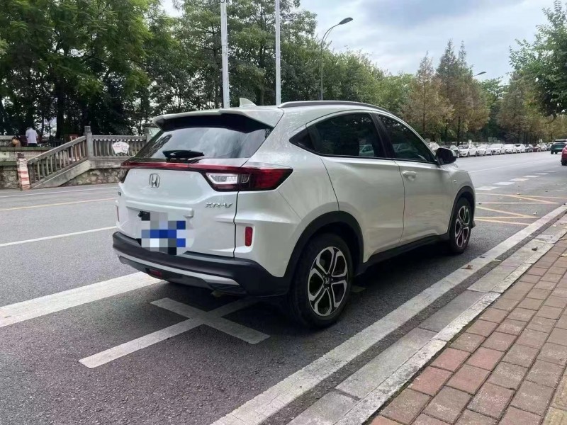 济宁21年本田XRV7