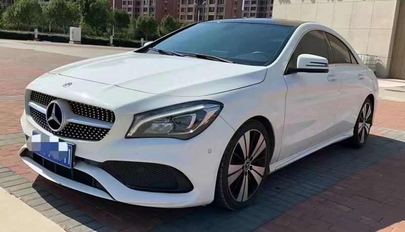 济南18年奔驰CLA3