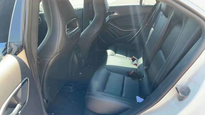 济南18年奔驰CLA7