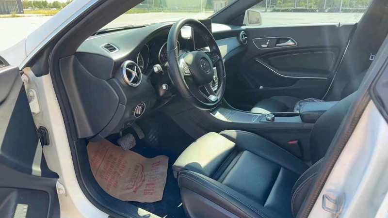 济南18年奔驰CLA8