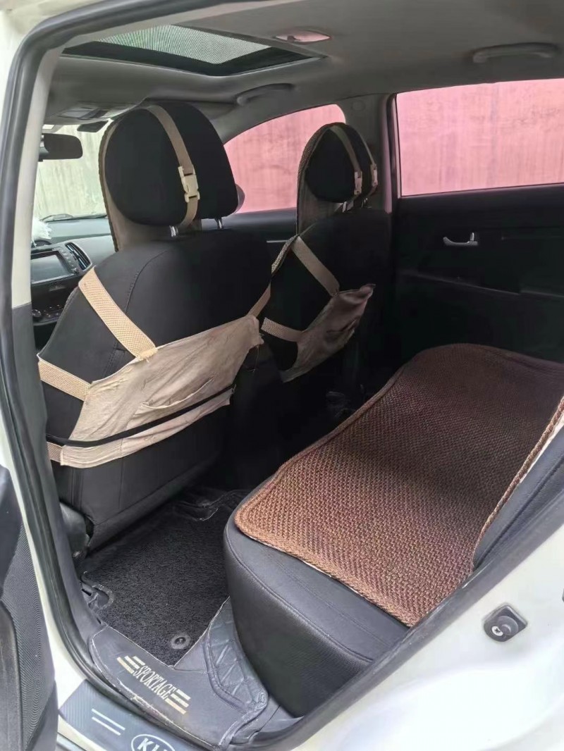 保定16年起亚智跑4