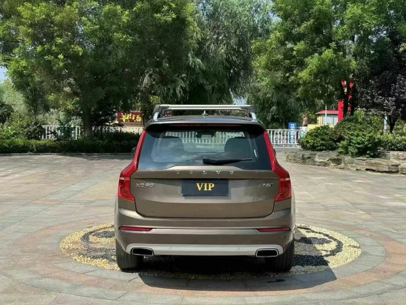 青岛16年沃尔沃XC909