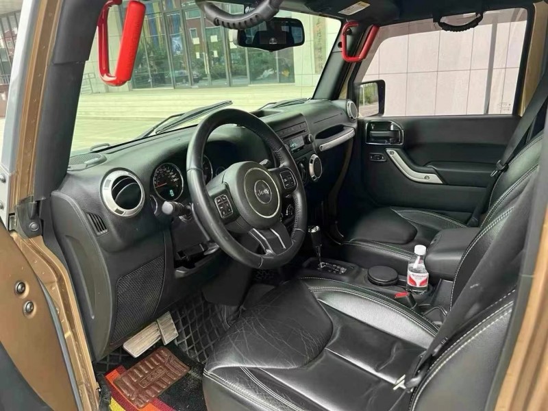 菏泽15年Jeep牧马人8