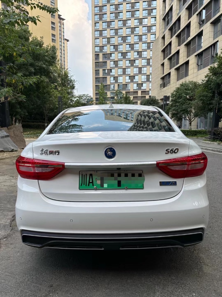 成都24年东风S60EV9