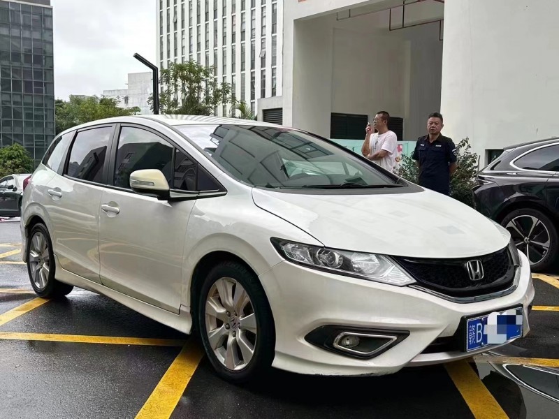 深圳16年本田杰德2