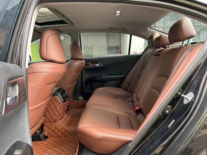 深圳17年本田雅阁3