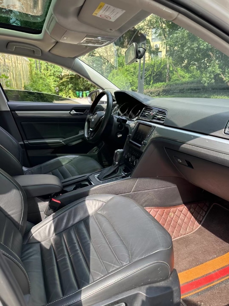 成都18年大众凌渡6