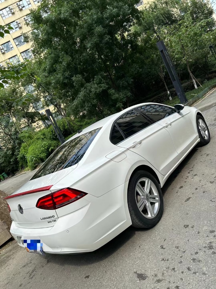 成都18年大众凌渡8