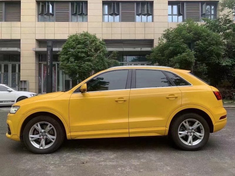 成都17年奥迪Q33