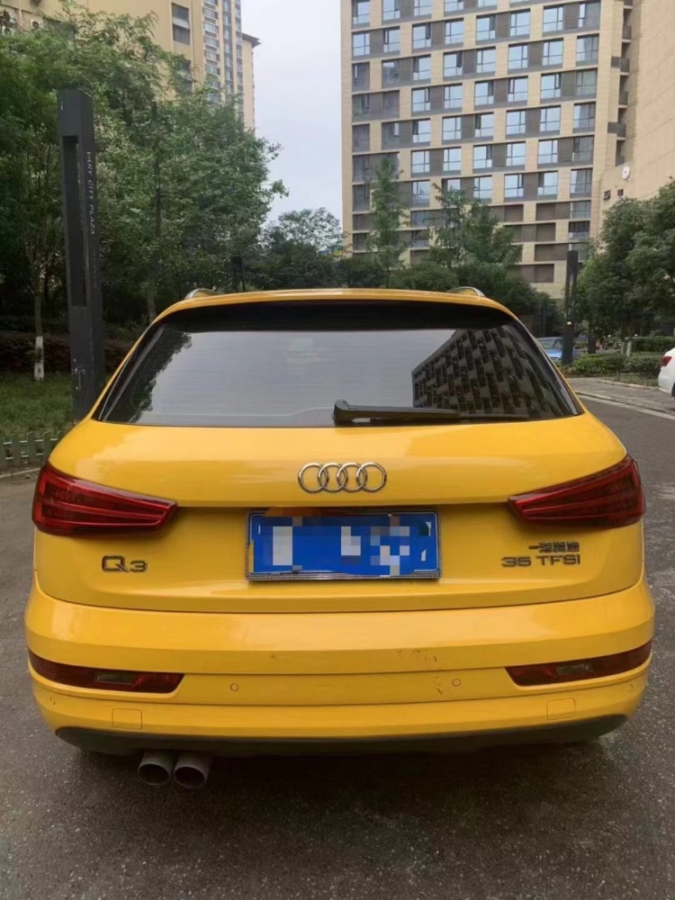 成都17年奥迪Q39