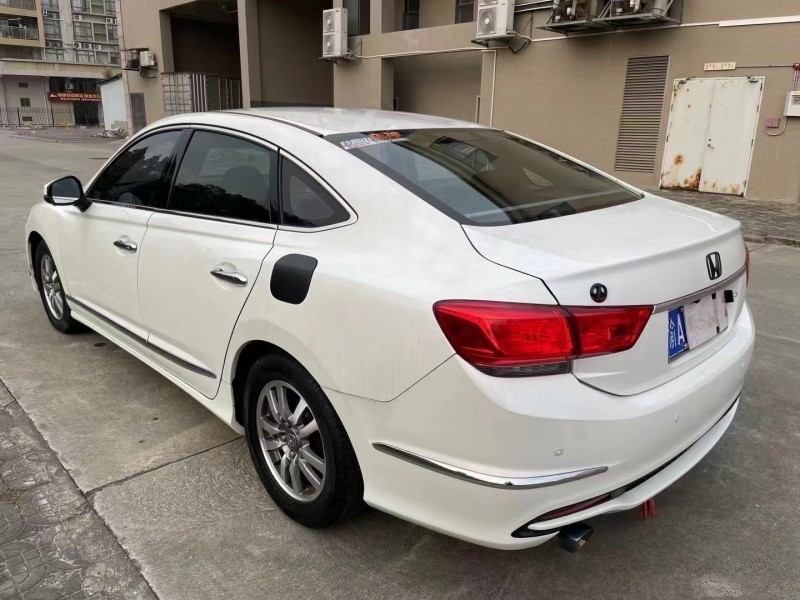 江门18年本田思铂睿7