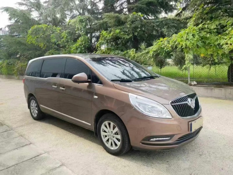 济宁19年别克GL86