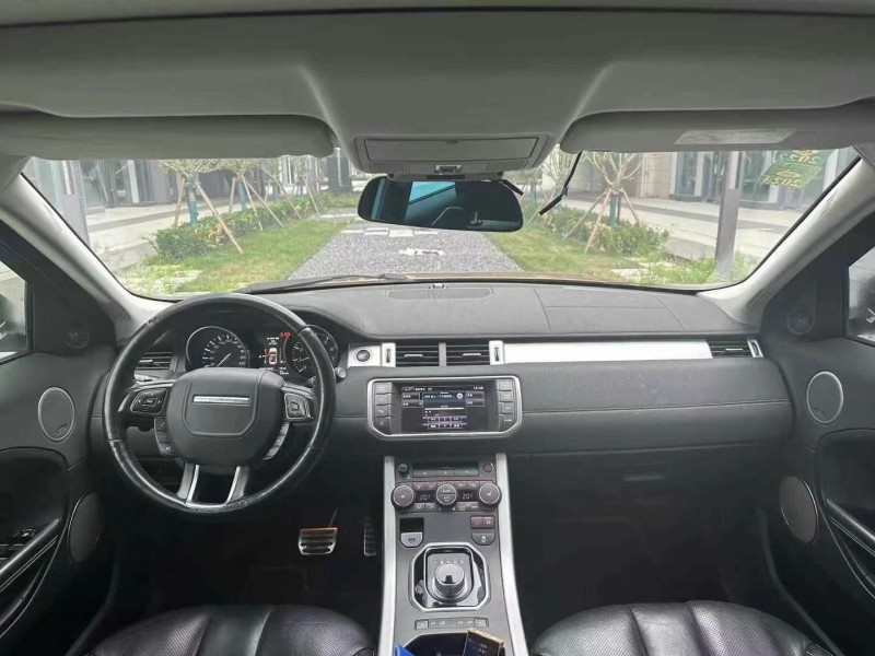 青岛14年路虎极光6