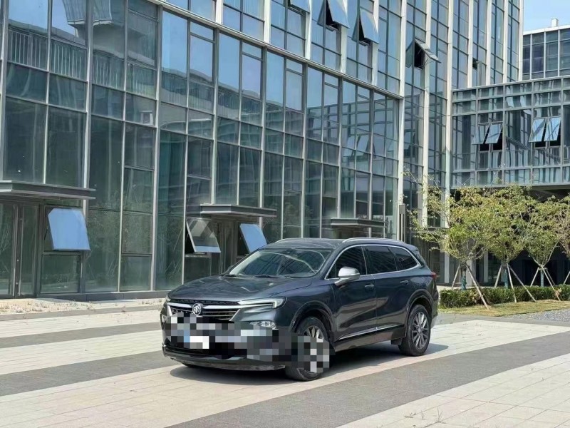 青岛20年别克昂科旗3