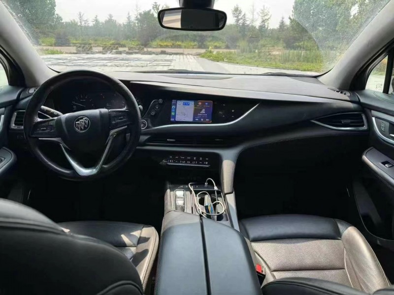 青岛20年别克昂科旗6