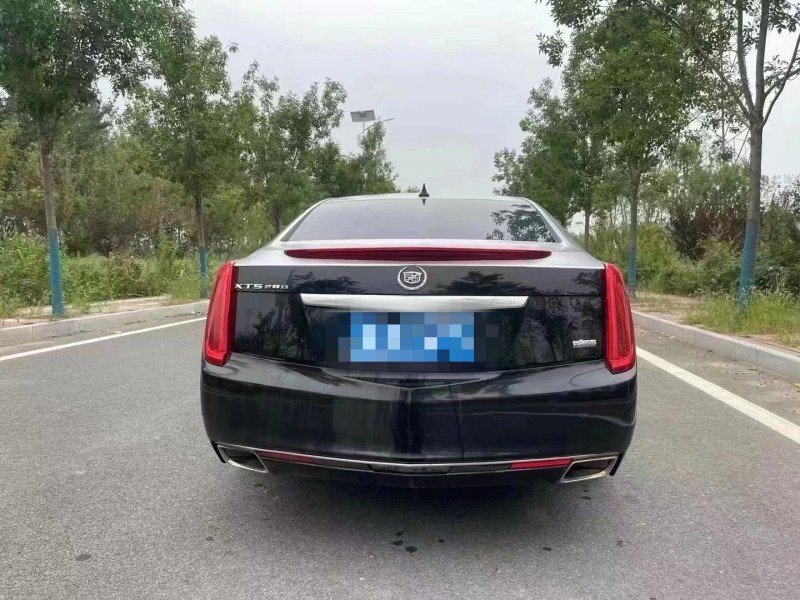 廊坊13年凯迪拉克XTS9