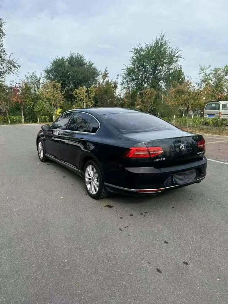 济南18年大众迈腾2