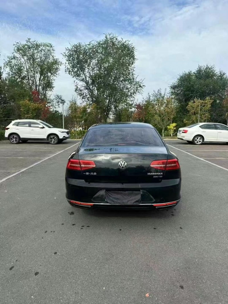 济南18年大众迈腾8