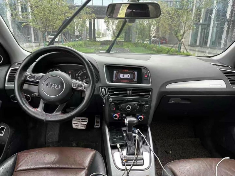 青岛16年奥迪Q56