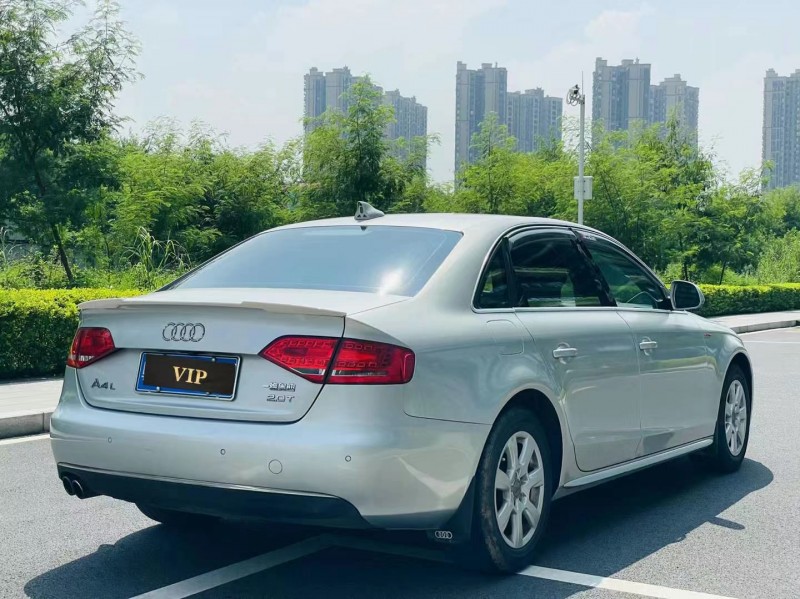 东莞12年奥迪A4L7