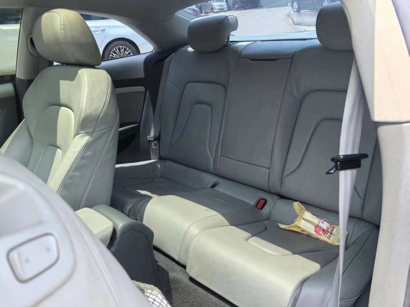 广州13年奥迪A58