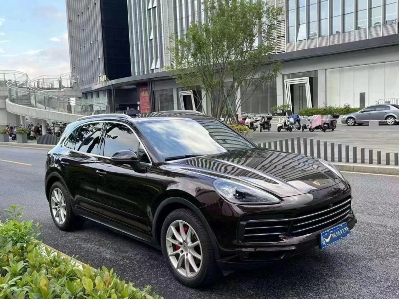 深圳18年保时捷卡宴2