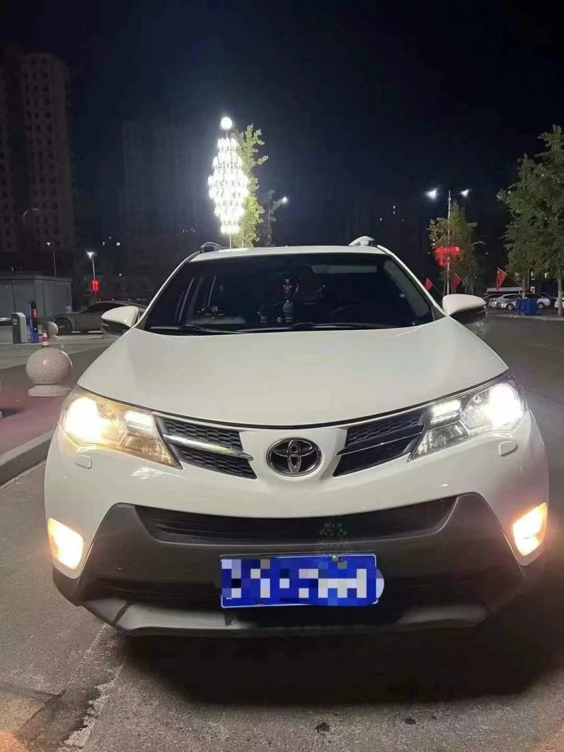 济宁14年丰田RAV4荣放1