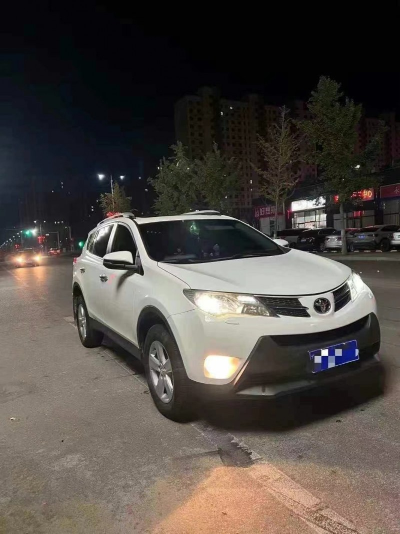 济宁14年丰田RAV4荣放3
