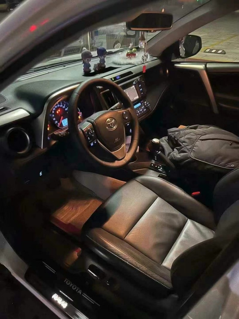 济宁14年丰田RAV4荣放7
