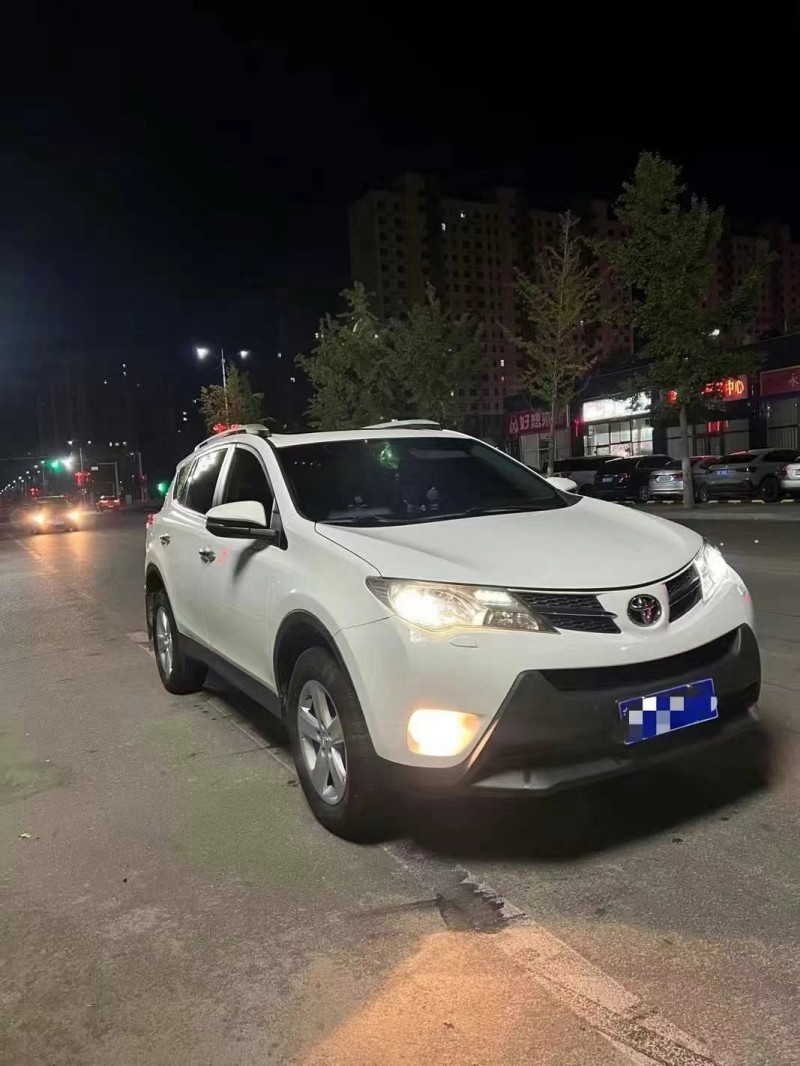 潍坊14年丰田RAV4荣放9
