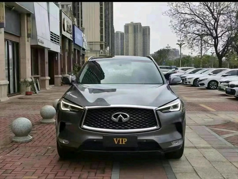 重慶20年英菲尼迪QX501