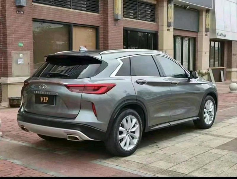 重慶20年英菲尼迪QX507