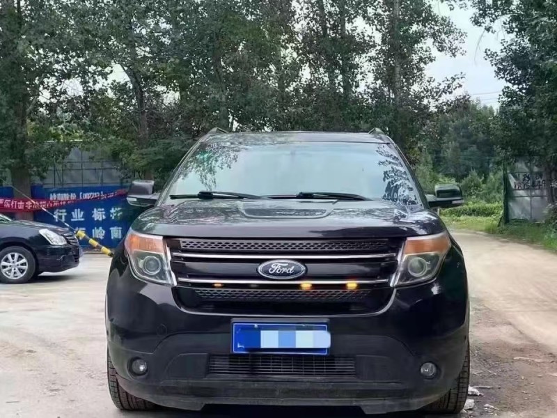 济南15年福特探险者1