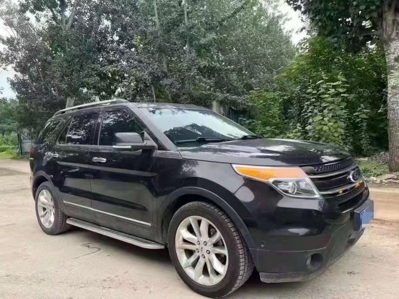 济南15年福特探险者2