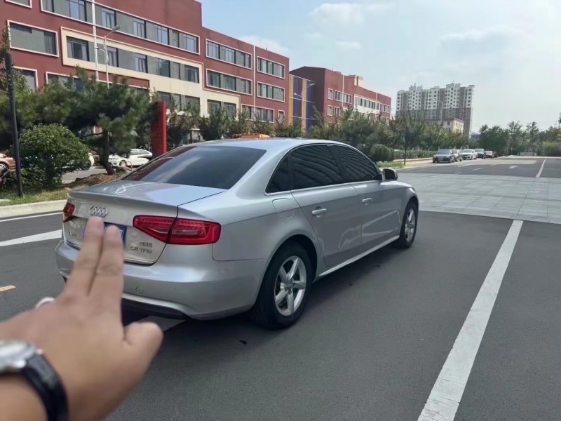 济南16年奥迪A4L8