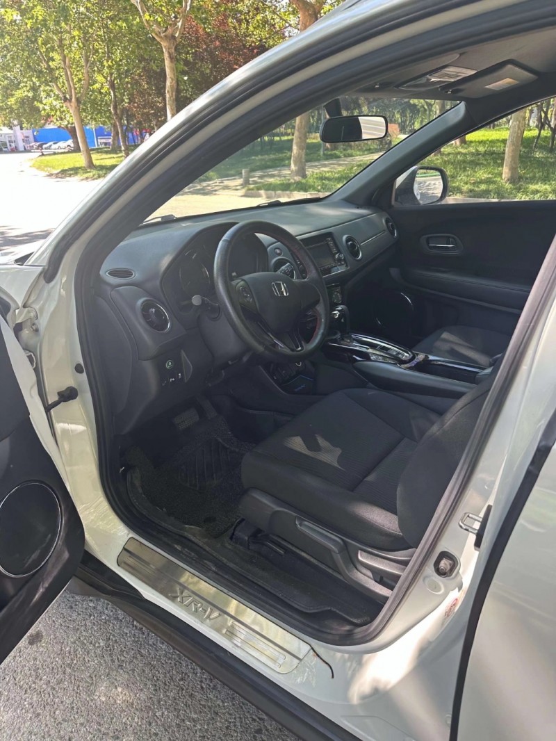 济宁16年本田XRV7