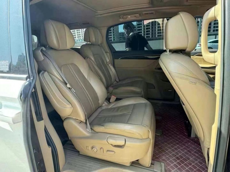 郑州17年别克GL84