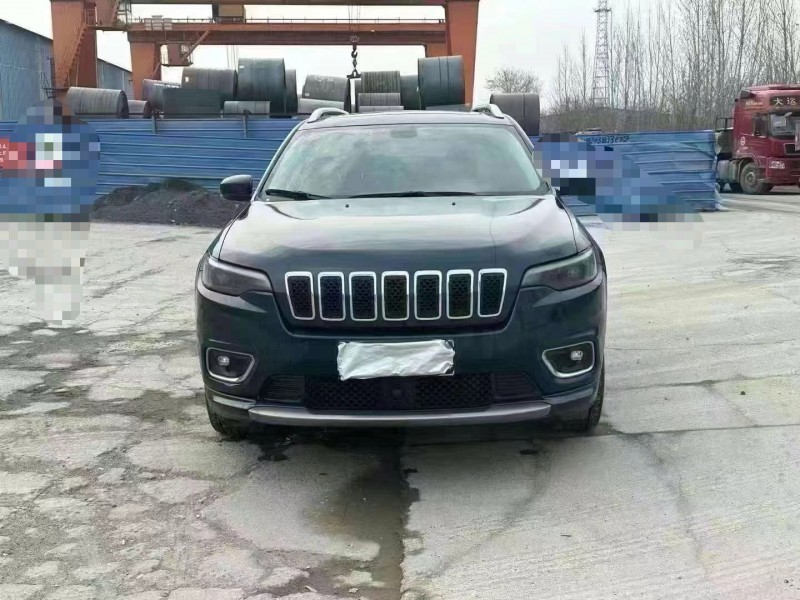 鄭州20年Jeep自由光1