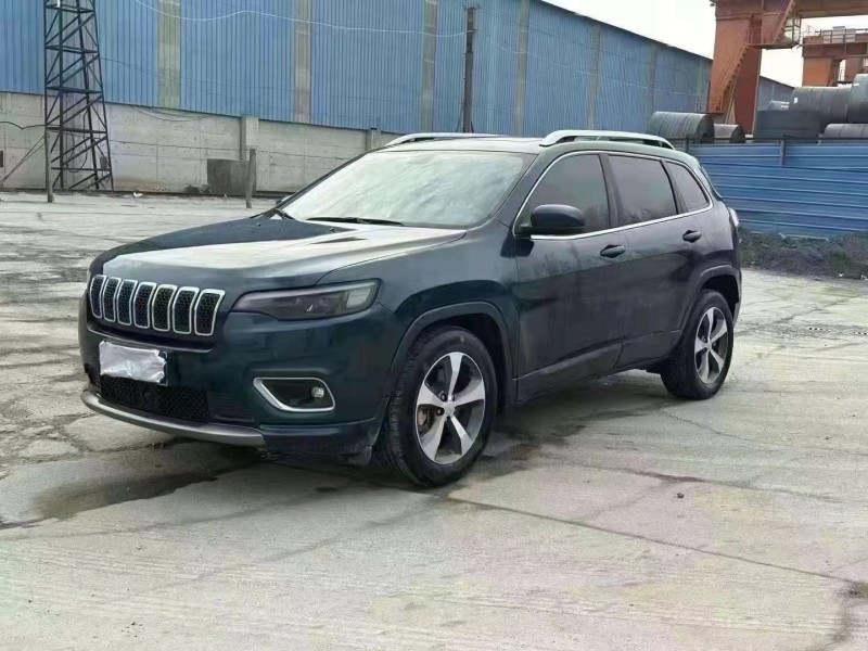 鄭州20年Jeep自由光2