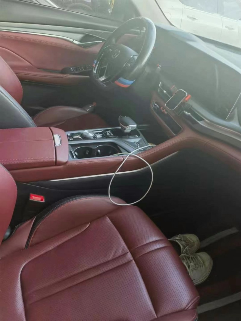 南寧22年長安汽車CS755
