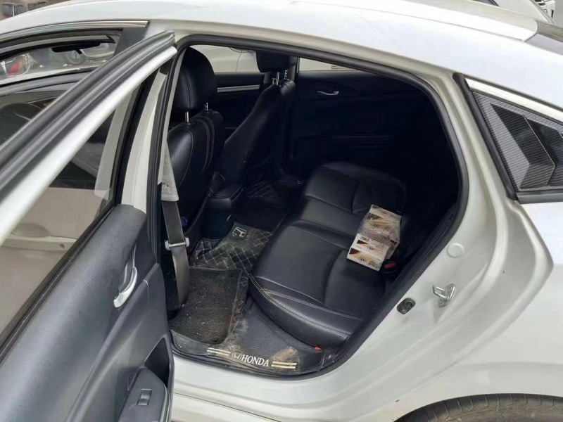 广州18年本田思域4