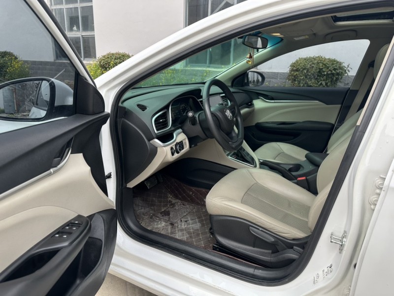 盐城16年别克英朗GT5