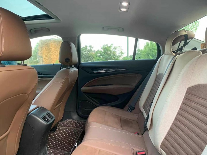 徐州18年别克君威8